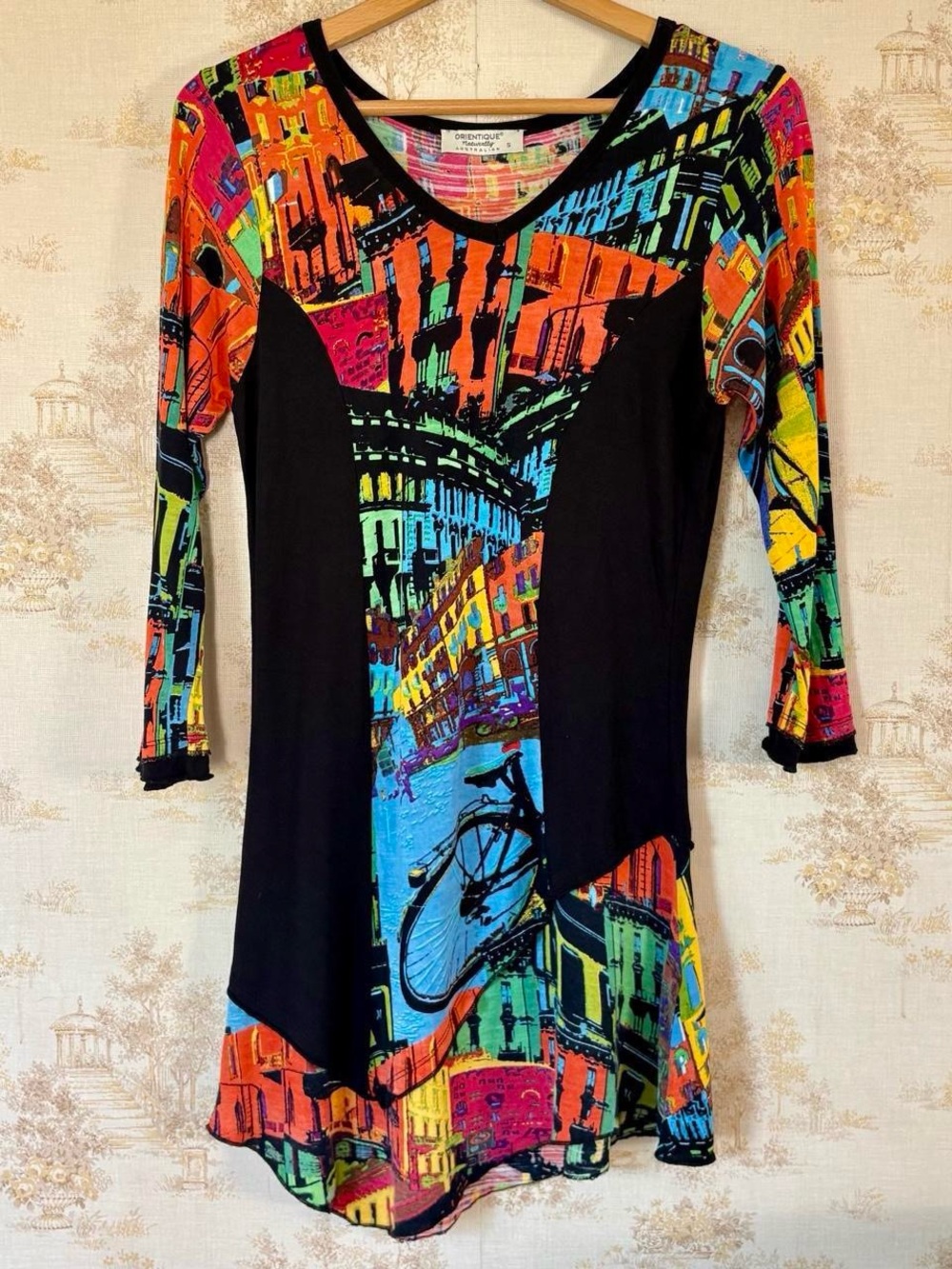 Y2K Orientique Art to Wear Maximalist City Print Colorblock Maximalist Tunic Top